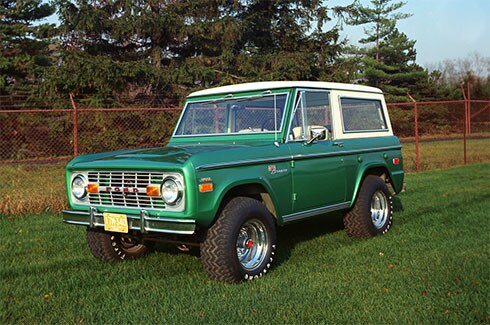 Primera Generación de SUV Todoterreno Ford Bronco 1966. Vehículo Off-Road de Grandes Capacidades 4x4